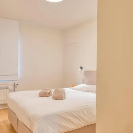 Luxurious In The Heart Of קנוקה-הייסט