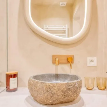 Luxurious In The Heart Of